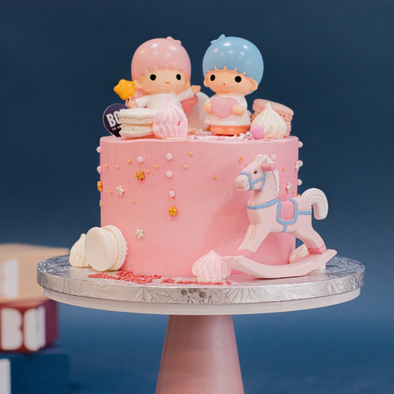 Little Twin Stars Cake with Rocking Horse